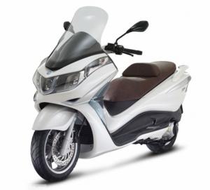 PIAGGIO X10