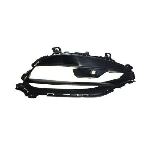 Grille de pare-chocs avant droit pour MERCEDES CLASSE A de 2015 à 2018 (W176), partie extérieure, Neuve

Côté droit passager

Code OEM : A1768855400