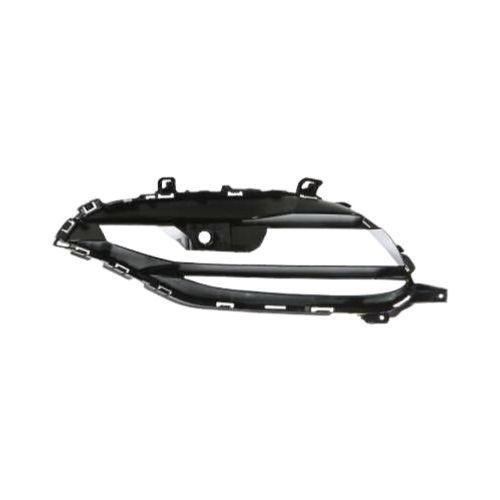 Grille de pare-chocs avant gauche pour MERCEDES CLASSE A de 2015 à 2018 (W176), partie extérieure, Neuve

Côté gauche conducteur

Code OEM : A1768855300
