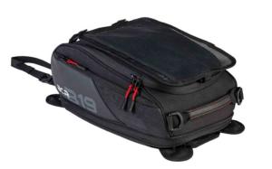 <!--#WYSIWYG#-->Sacoche de r&eacute;servoir ou selle universelle B19, 15/20 litres avec fixation sur sangles ou aimants, Neuve<span style="font-size: 12pt;"><br />
	</span>
<div><span style="font-size: 12pt;"><br />
		</span></div>
<div><span style="font-size: 12pt;"><br />
		</span></div><br />
         